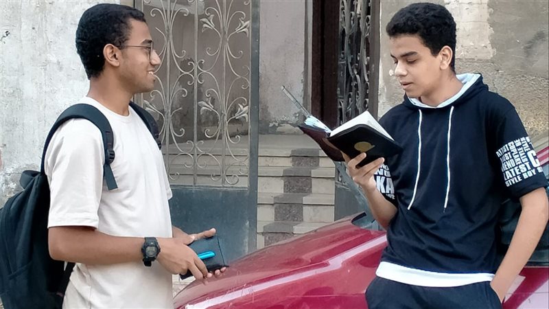 طلاب الشهادة الثانوية