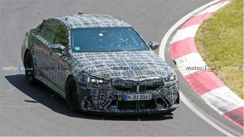  سيارات M5،فيتو