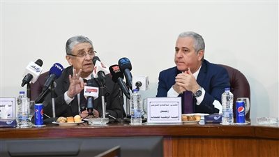 تفاصيل ندوة وزير الكهرباء بالهيئة الوطنية للصحافة (صور)