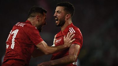 العلامة الكاملة لمعلول وعبد المنعم، 29 لاعبًا شاركوا في فوز الأهلي بدوري أبطال أفريقيا للمرة الـ11