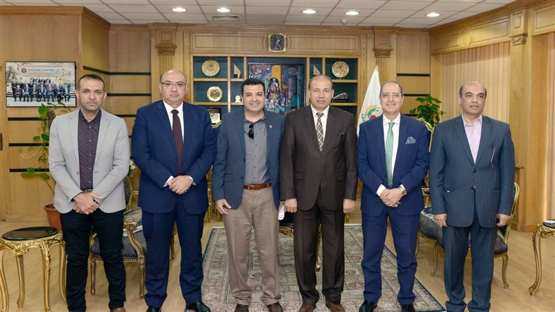 جامعة المنصورة، فيتو