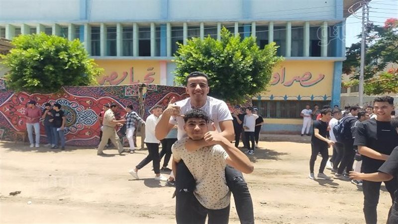 فرحة طلاب ثانوية