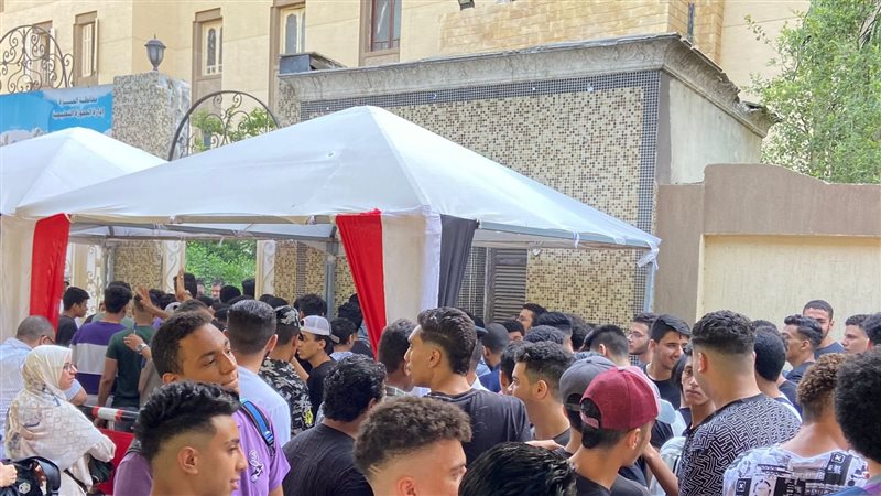 طلاب الثانوية العامة