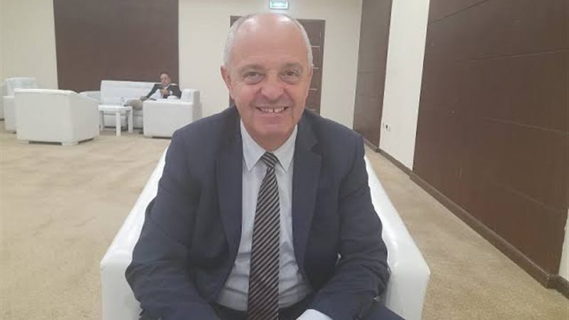 الدكتور أشرف السيد،