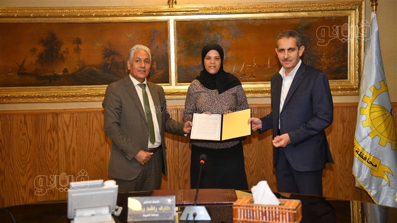 محافظ الغربية يلتقي