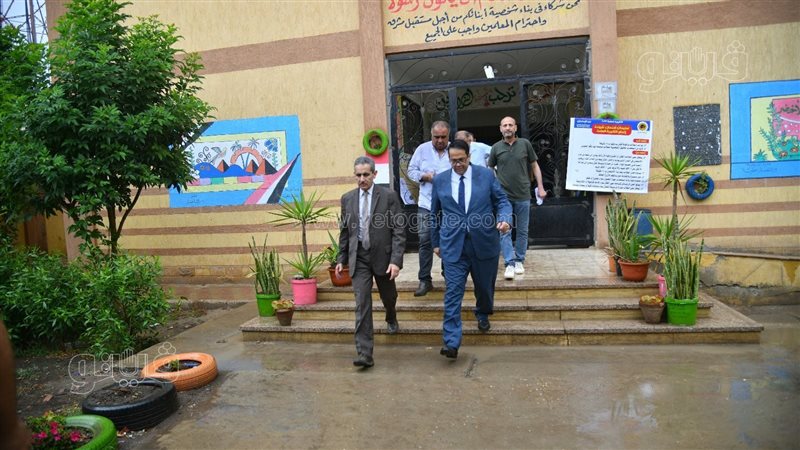محافظ الغربية يتفقد