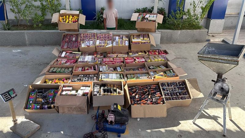 الالعاب نارية المضبوطة،