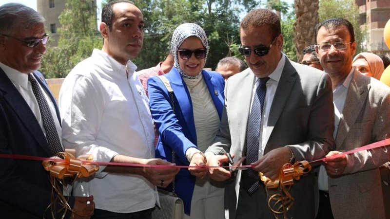 جانب من الافتتاح،