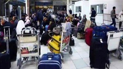 تخوفات في قطاع النقل الجوي بشأن تأخر الرحلات بالتزامن مع تزايد أعداد المسافرين