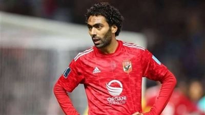 شوبير يكشف سر تعثر مفاوضات الأهلي وحسين الشحات وكواليس العرض السعودي (فيديو)