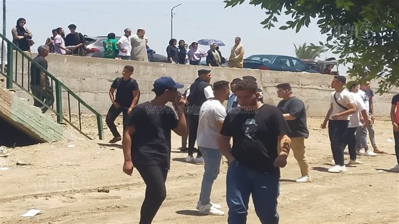 بدء توافد طلاب الثانوية
