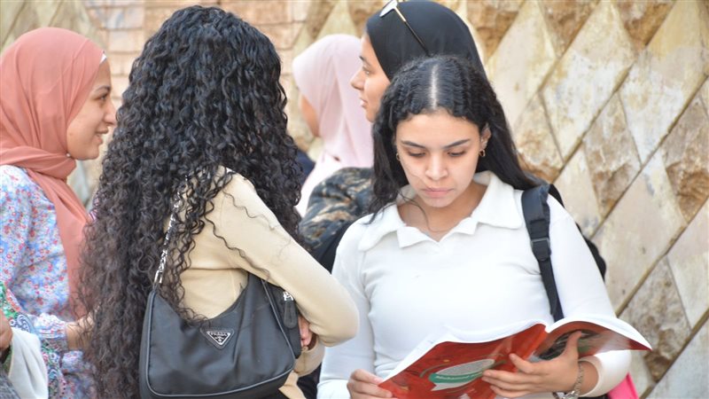 طلاب الثانوية، فيتو