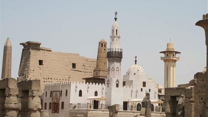 مساجد وأضرحة الأقصر،