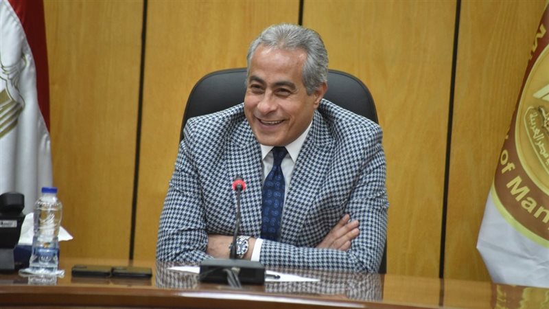 حسن شحاتة وزير العمل،فيتو