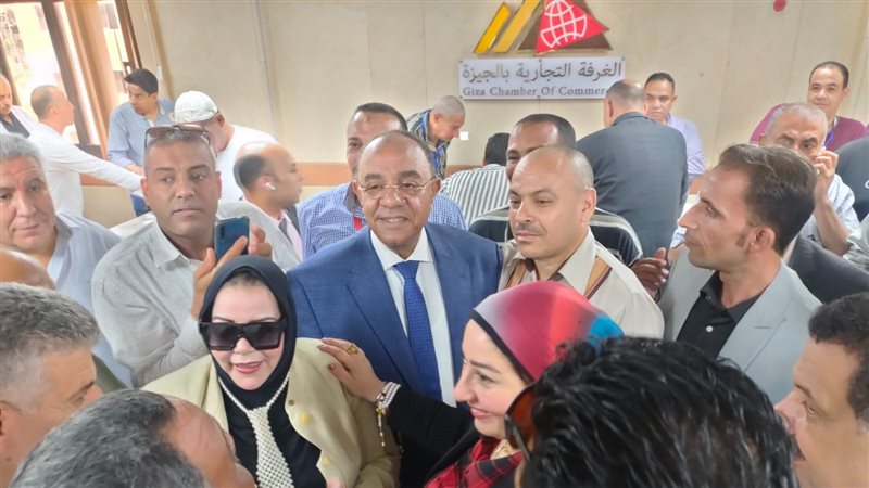 عادل ناصر رئيس غرفة