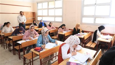  بدء امتحان اللغة الأجنبية الثانية لطلاب الثانوية العامة 2023 