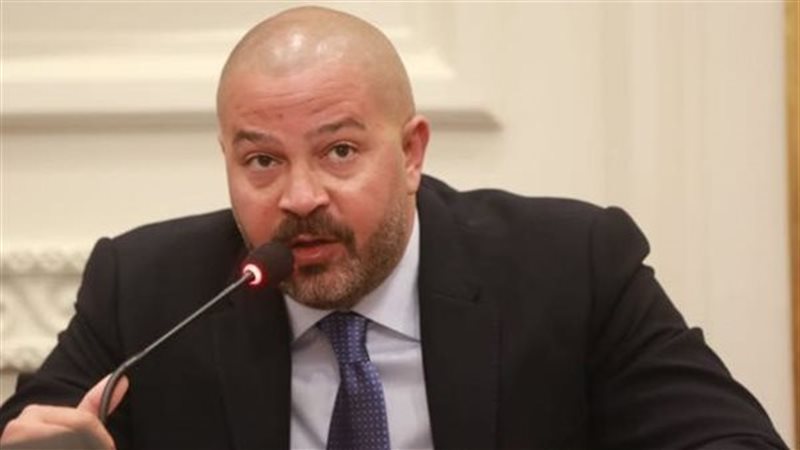 أحمد دياب، فيتو