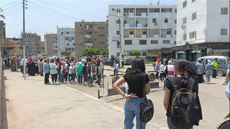 طلاب الثانوية العامة