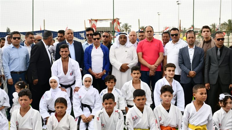 وزير الرياضة يفتتح