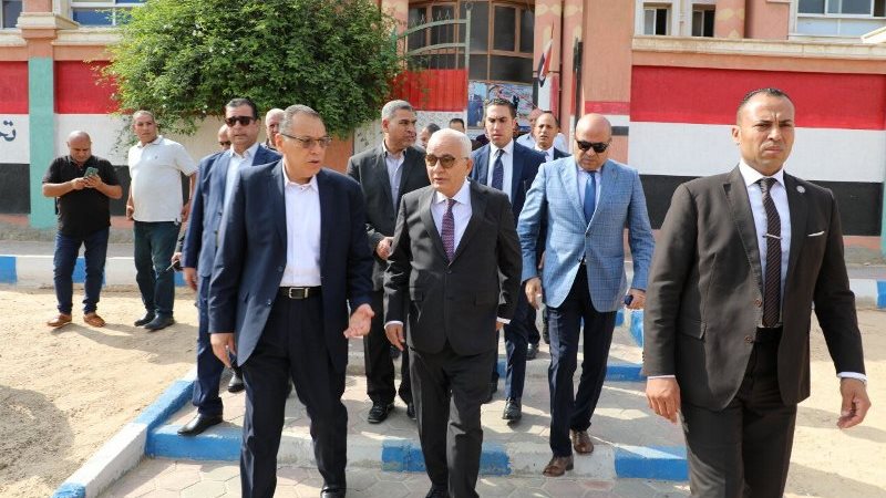 حجازى وغراب يتابعان