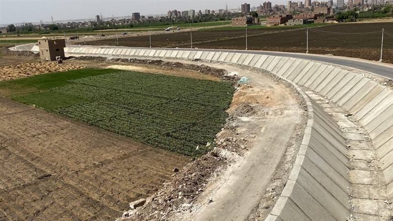 تبطين الترع في أسيوط،