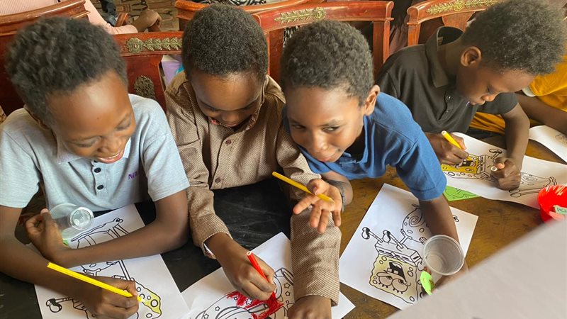 أطفال السودان، فيتو