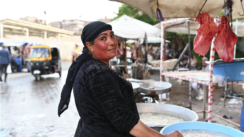 بدرية إحدى بائعات