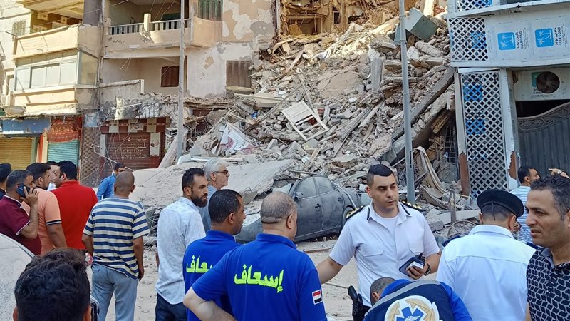 عقار الاسكندرية المنهار،