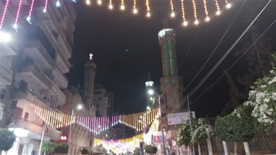 مساجد الإسكندرية تتزين لصلاة عيد الأضحى ولافتات التهنئة تنتشر حولها (صور)