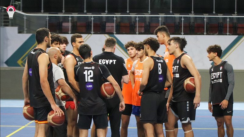منتخب السلة، فيتو