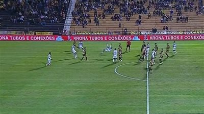 هدف برازيلي خيالي يضمن مبكرا المنافسة على جائزة بوشكاش (فيديو)