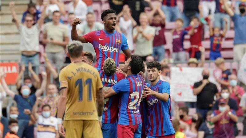 برشلونة وليفانتي