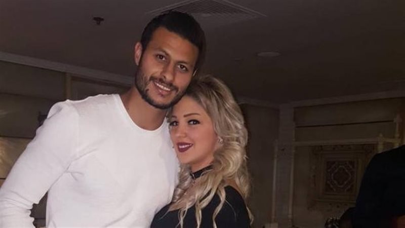 محمد الشناوي وزوجته