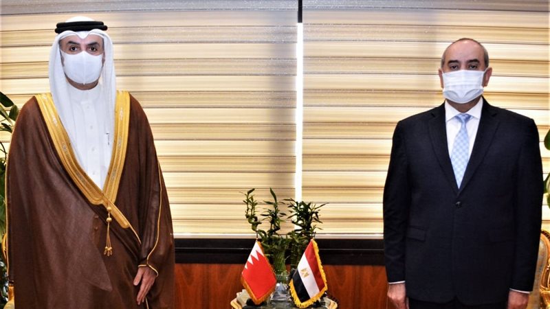 اجتماع وزير الطيران