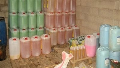 ضبط مصنع منظفات مجهول المصدر فى الإسكندرية