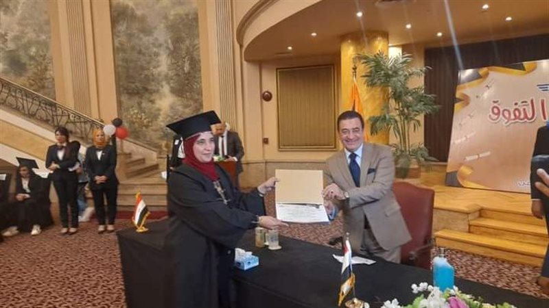 خلال حفل تكريم المتفوقين