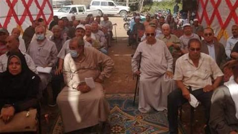 جانب من الندوة بالشرقية