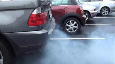 سبب حرق زيت محرك السيارة وطرق صيانته