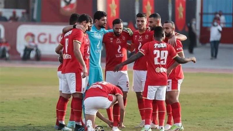 لاعبو الأهلي