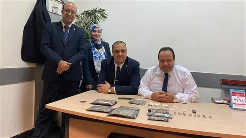 المضبوطات بحوزة رجال
