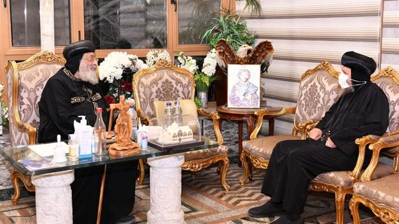 البابا تواضروس وأسقف