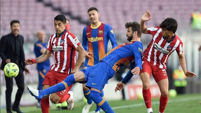 أتلتيكو مدريد وبرشلونة