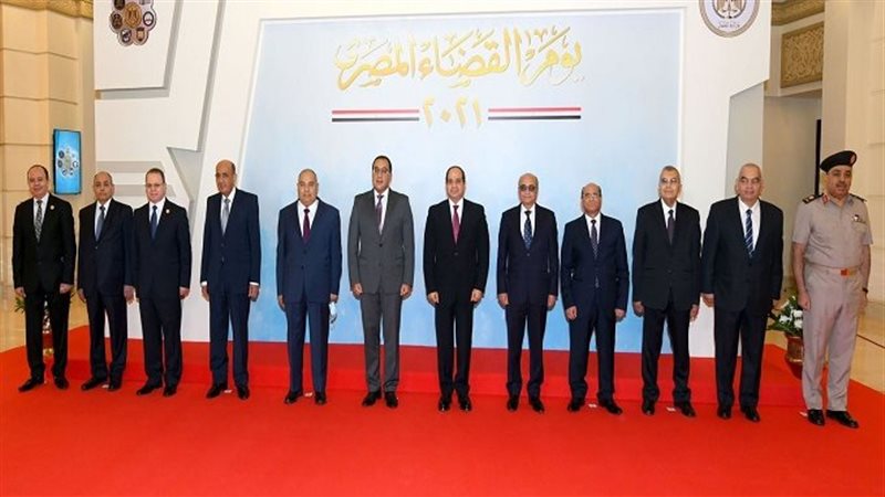 الرئيس السيسي يشهد
