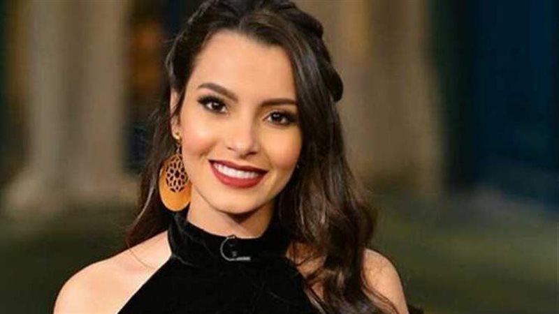 الفنانة كارمن سليمان