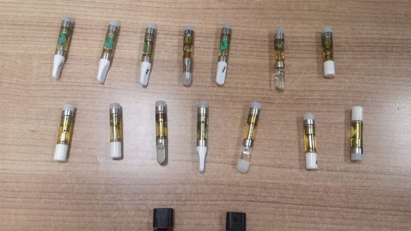 المضبوطات بحوزة رجال