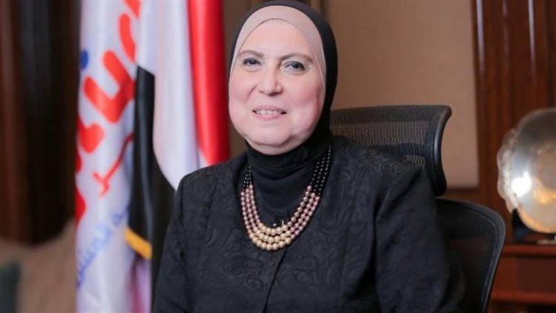 نيفين جامع 
