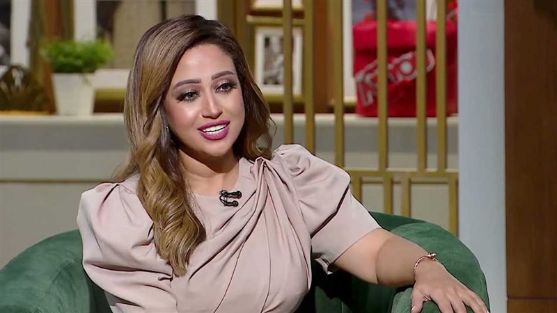 المطربة ريهام عبد