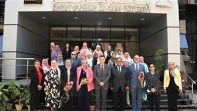 رئيس جامعة عين شمس: التمريض هو عماد الطب وحائط الصد في القطاع الطبي