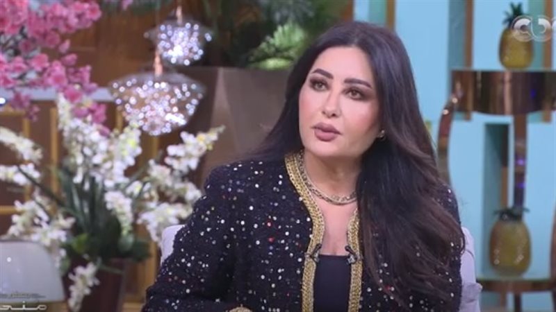 الفنانة لطيفة، فيتو