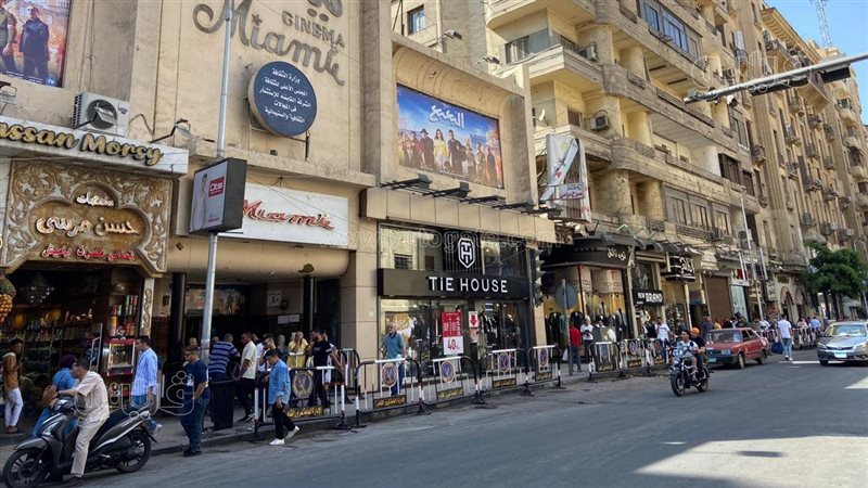 إقبال المواطنين على